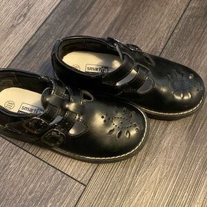 Girls black leather shoes